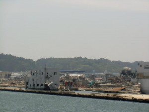 瓦礫１