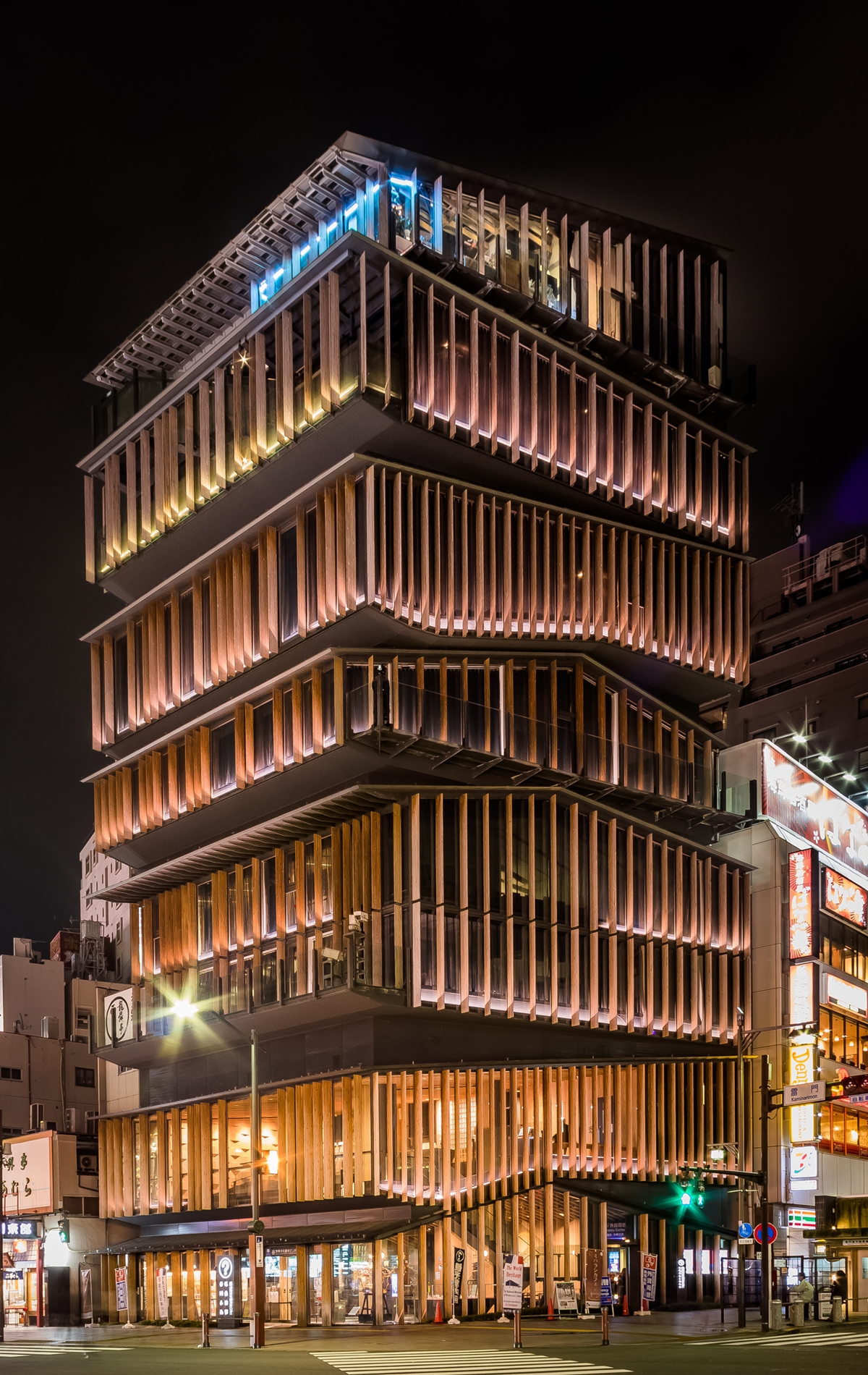 Asakusa_Culture_Tourist_Information_Center_at_night