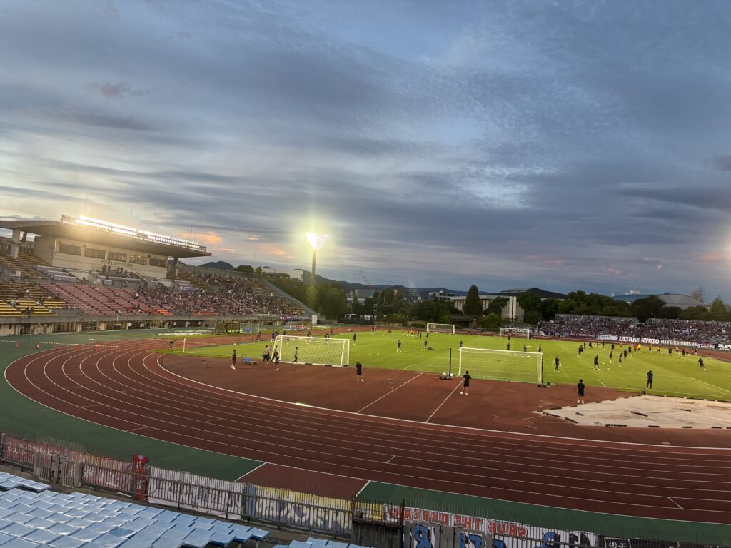 初のサッカー観戦